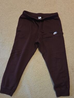Nike Men's Garnet Jogger Sweatpants with White Swoosh
